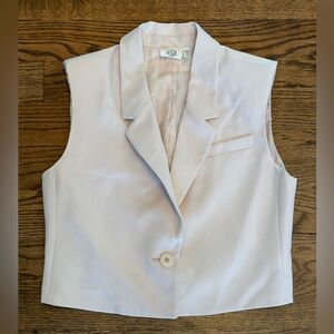 Bobeau Cream Tailored Sleeveless Blazer Vest – Size Medium, Minimalist Chic